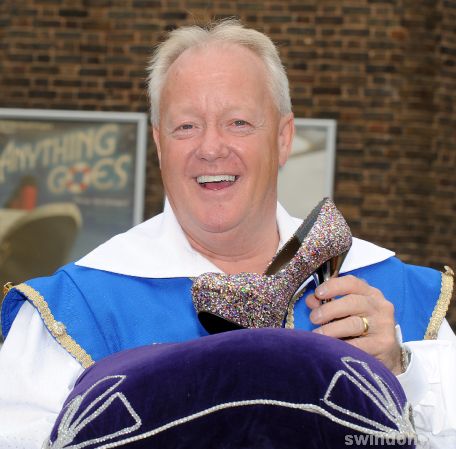 Keith Chegwin at Wyvern Theatre